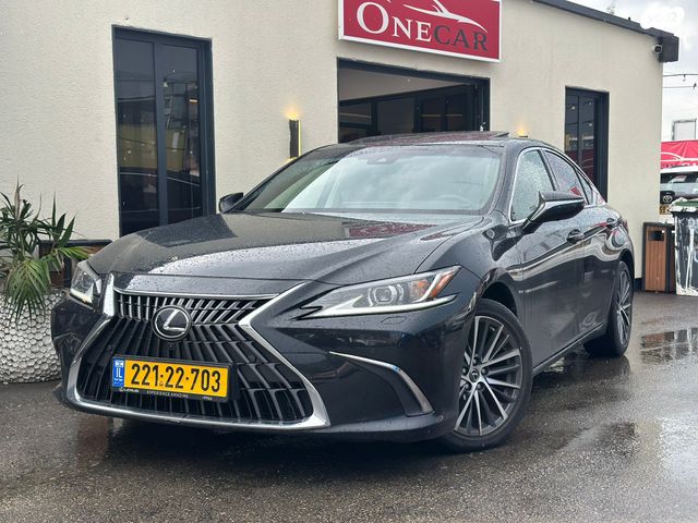 מודעת רכב לקסוס ES