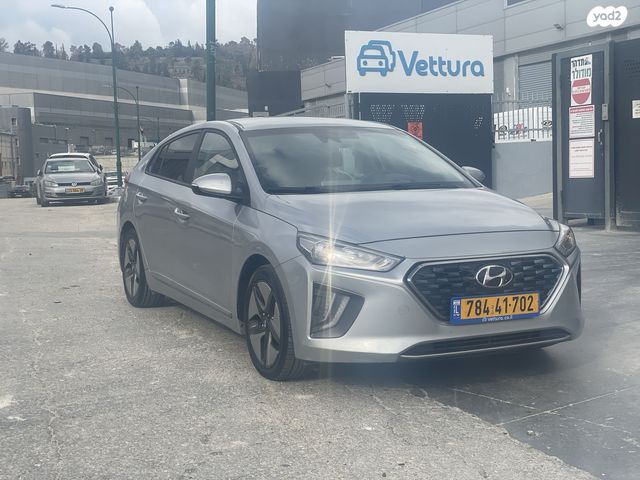 יונדאי איוניק