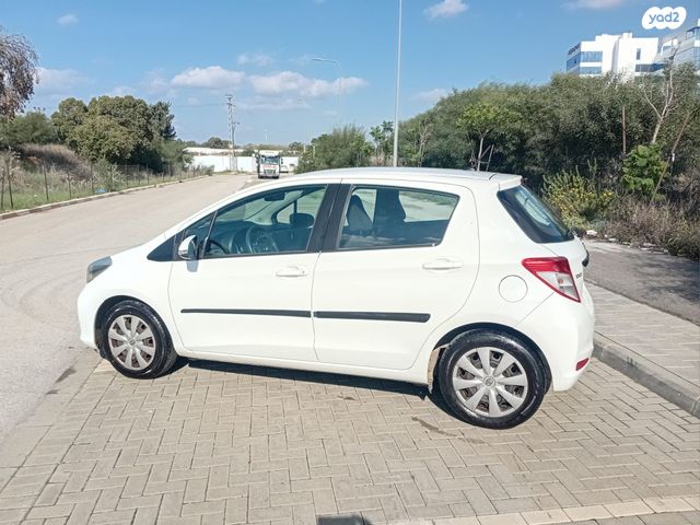 מודעת רכב טויוטה יאריס