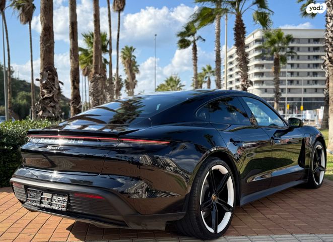 פורשה טייקן