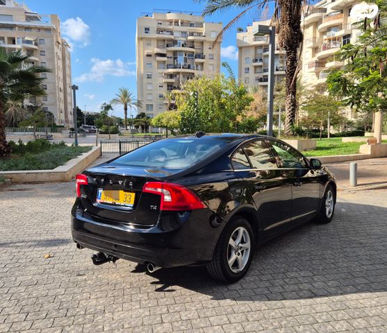 וולוו S60