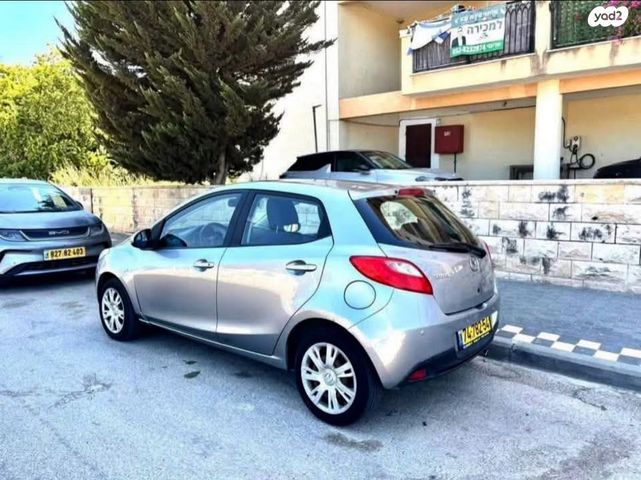 מודעת רכב מאזדה 2 1