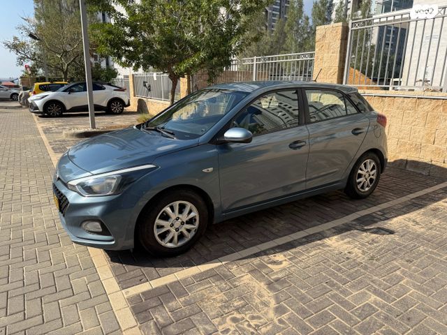 מודעת רכב יונדאי i20