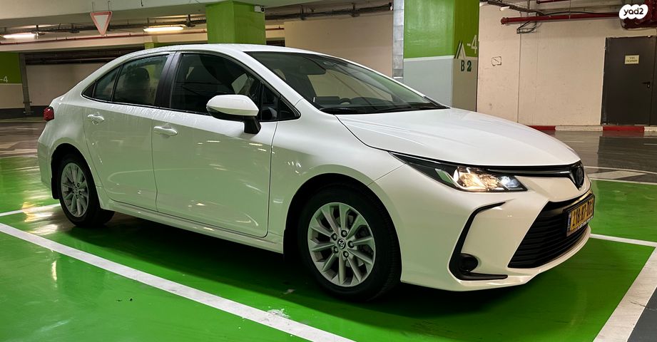 מודעת רכב טויוטה קורולה 2