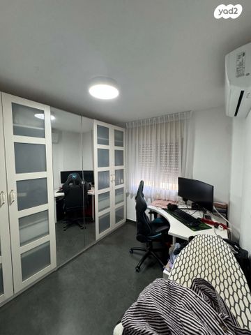 בית פרטי/ קוטג', שדה ורבורג 4, קרית גנים, ראשון לציון