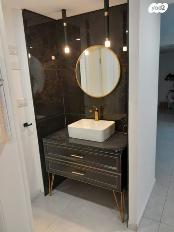 גג/ פנטהאוז, צבי תדמור 8, ח-501, חולון