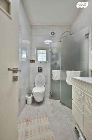 בית פרטי/ קוטג', ארנסט הוגו 1, שיכון ותיקים, חולון