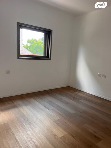 דירת גן, שרעבי יעקב סעדיה 1, נווה מרמורק, רחובות