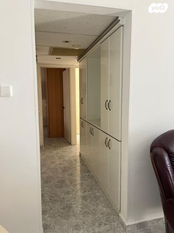 דירה, שדרות בן גוריון 28, בן גוריון, רמלה