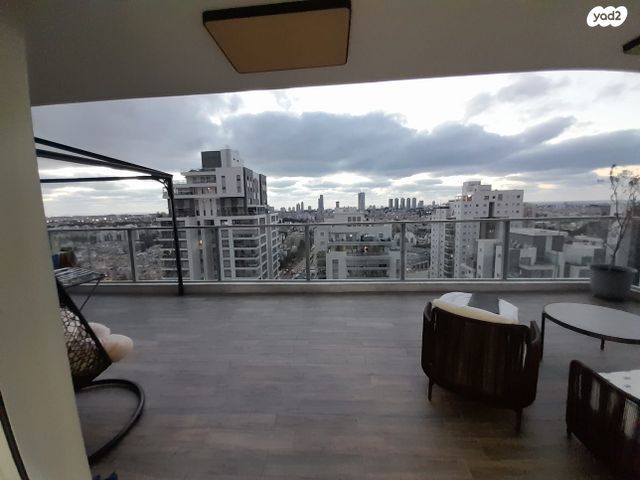 גג/ פנטהאוז, צבי תדמור 8, ח-501, חולון