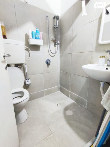 דירה, הרב אברהם יצחק הכהן קוק 22, הר שלום, בני ברק