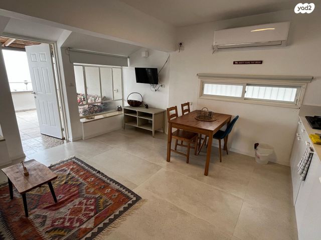 דו משפחתי, יפה נוף 111, בן גוריון, טבריה