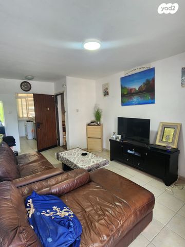 דירה, הרב ברזני סלומון 9, עמידר, טירת כרמל