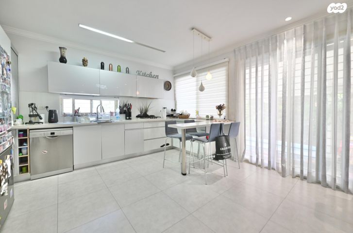 ארנסט הוגו 1