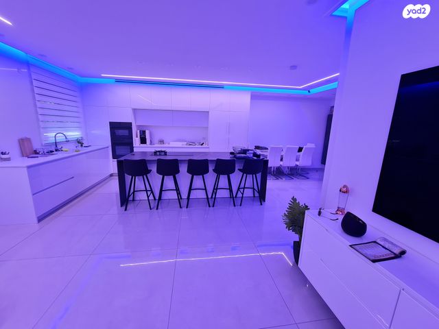 בית פרטי/ קוטג', מצדה 22, כוכב יאיר, כוכב יאיר / צור יגאל