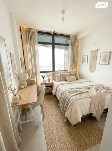 דרך מנחם בגין 160