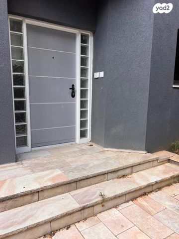 דירת גן, שרעבי יעקב סעדיה 1, נווה מרמורק, רחובות