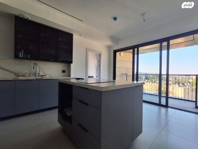 דיור מוגן, גולומב 23, קרית היובל, ירושלים