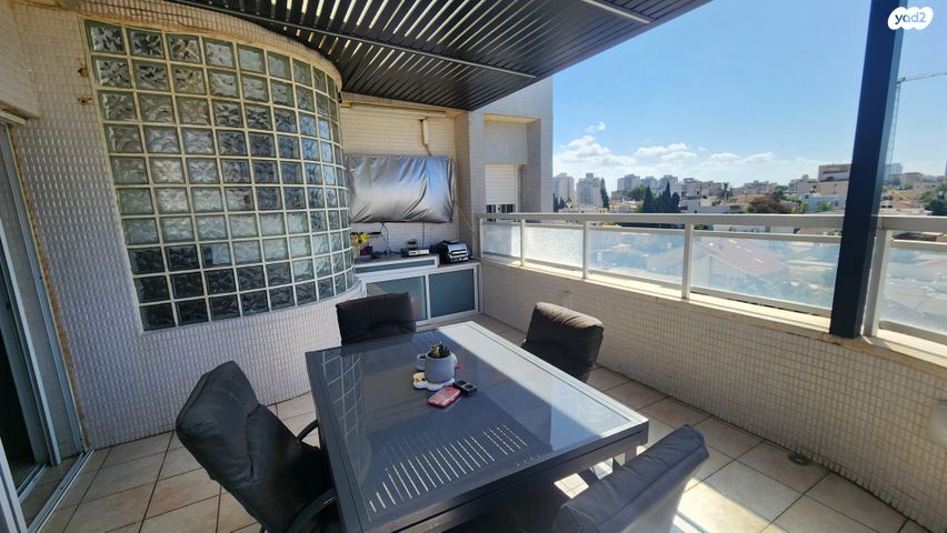 דירה, יהודה הלוי 59, רמת חן ובן ציון, נתניה