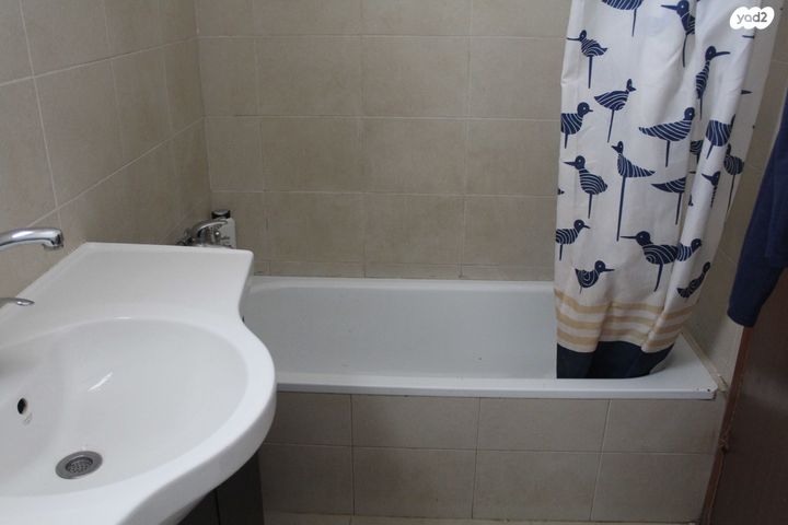 דירת גן, ישראל זנגוויל 9, קרית היובל, ירושלים