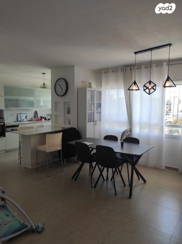 דופלקס, רחבת הזמיר 9, אלעד, אלעד