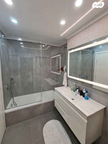 בית פרטי/ קוטג', מצדה 22, כוכב יאיר, כוכב יאיר / צור יגאל