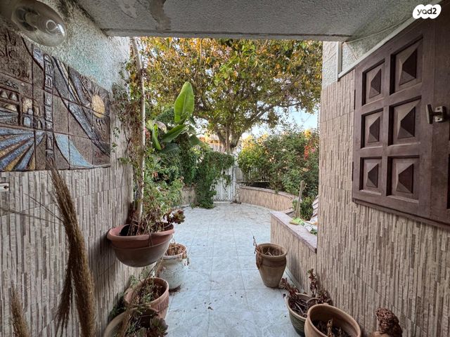 דו משפחתי, נחל הירקון 10, רובע י"א, אשדוד