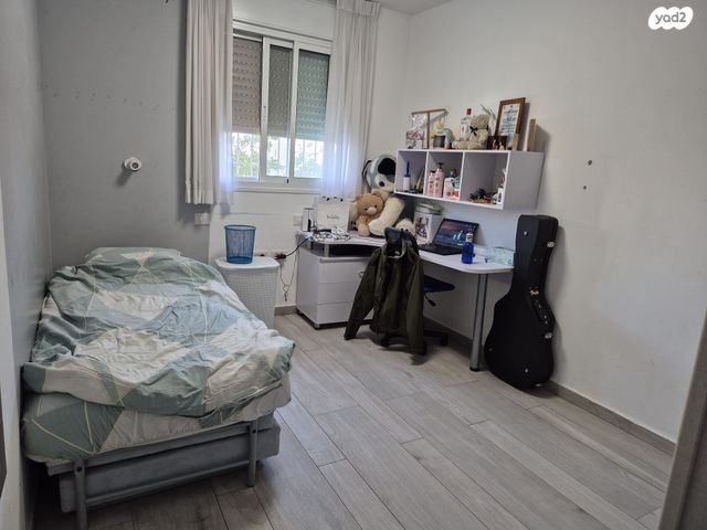 דירת גן, האלמוג 13, נופי סלע, מעלה אדומים