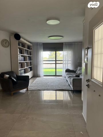 דירה, אליעזר קשאני 1, ארמון הנציב, תלפיות מזרח, ירושלים