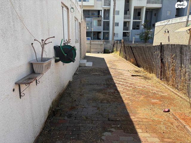 בית פרטי/ קוטג', הגפן 12, שכונה 2, תל מונד