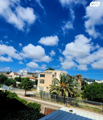 דירה, הרב ברזני סלומון 9, עמידר, טירת כרמל