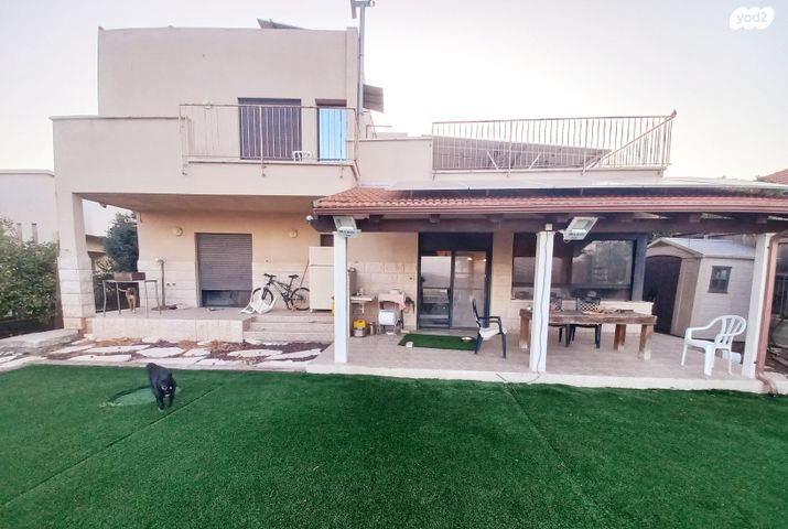 בית פרטי/ קוטג', הפרחים 1, בית השיטה, בית השיטה