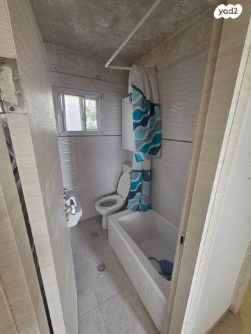 דירה, לוחמי הגטאות 40, דרום, צפת