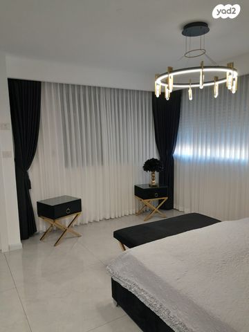 גג/ פנטהאוז, צבי תדמור 8, ח-501, חולון