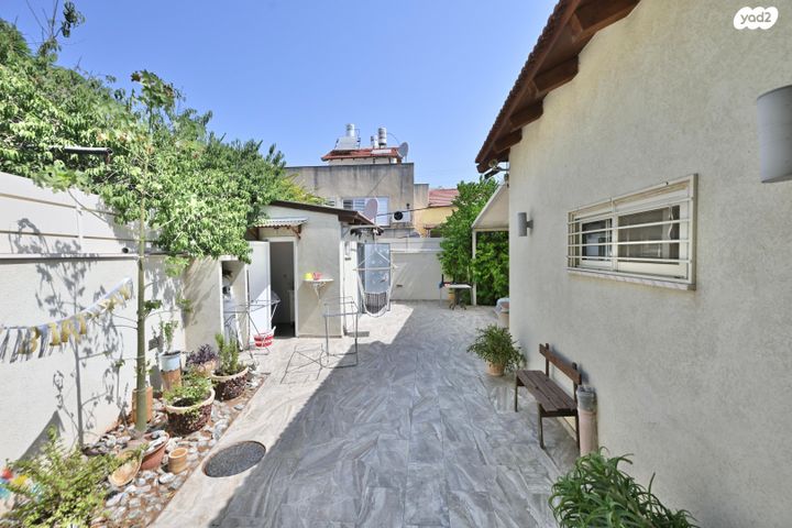 בית פרטי/ קוטג', ארנסט הוגו 1, שיכון ותיקים, חולון