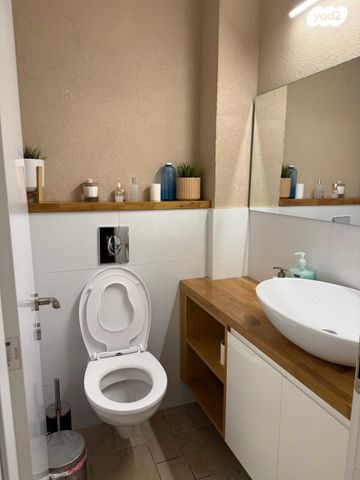 דירה, פנחס חגין 11, כפר גנים ג, פתח תקווה