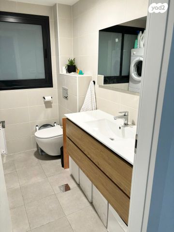 דירה, יהודה הלוי 18, רמב"ם, ראשון לציון