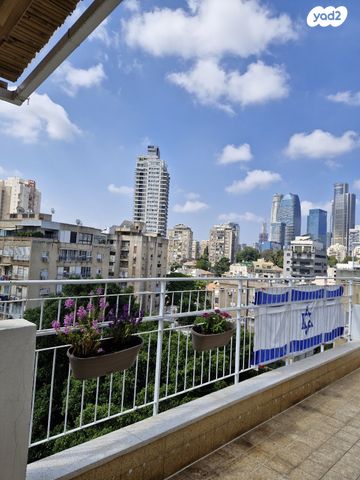 גג/ פנטהאוז, שקדיה 11, שכונת גפן, רמת גן