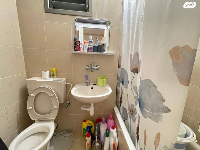 דירת גן, הרב ניסנבאום 36, באבוב, בת ים