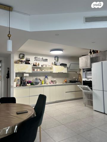 דירת גן, גפן 9, החורש, חריש