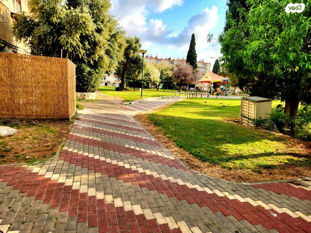 דירה, הרב ברזני סלומון 9, עמידר, טירת כרמל