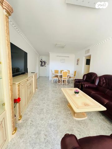 דירה, שדרות בן גוריון 28, בן גוריון, רמלה