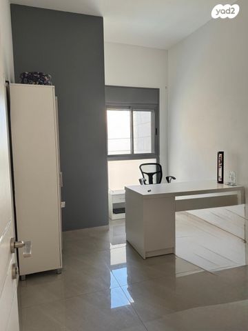 דירה, שדרות הרצל 31, קרית ים א', קרית ים