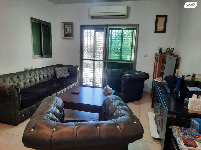 דו משפחתי, הרימון 28, נאות הפרחים, גן יבנה