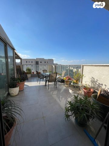 גג/ פנטהאוז, פרופ' יום טוב עסיס 3, פסגת זאב, ירושלים