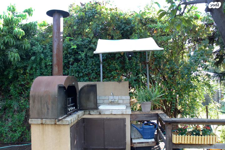 בית פרטי/ קוטג', שדרות בן צבי 28, שיכון צנחנים, רמת גן