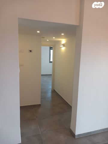 דירה, לח"י 13, שאר העיר, בני ברק