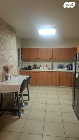 דירה, הרב פינטו מסעוד אשר 8, שיפר, פתח תקווה