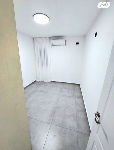 דירה, שדרות יעלים 64, שכונה ה', באר שבע