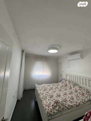 בית פרטי/ קוטג', שדה ורבורג 4, קרית גנים, ראשון לציון